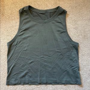 Lululemon Breeze By Muscle Crop Tank